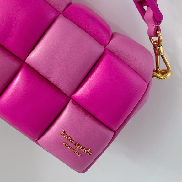 ♠️Kate Spade Boxxy Colorblocked East-West Crossbody Bag, Vivid Snapdragon Pink - Picture 4 of 12